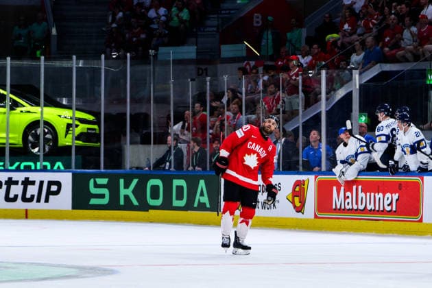 260530 Ryan O™Reilly of Canada looks dejected after 2 4 during the 2026 IIHF Ice Hockey World Championship semifinal match between Canada and Finland on May 30, 2026 in Zurich Photo Jesper Zerman BILDBYRAN kod JZ JZ0738 ishockey ice hockey ishockey vm 2026 vm 2026 iihf world championship semifinal semifinals kanada canada finland bbeng  Copyright: JESPERxZERMAN BB260530JZ115