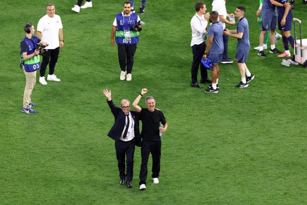 Arsenal gegen Paris Saint Germain 30. Mai 2026 Budapest UEFA-Champions-League-Finale Arsenal gegen Paris Saint Germain Paris Saint Germain-Trainer Luis Enrique feiert Dattelsieg Foto von Jacques Feeney Budapest Ungarn  Copyright: xJacquesxFeeneyxOffside