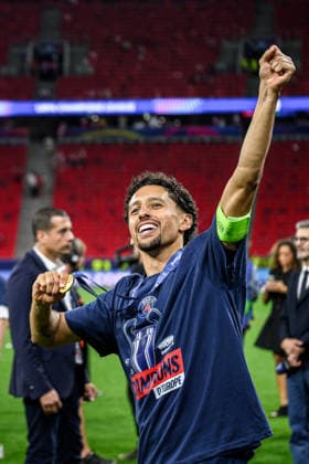 260530 Marquinhos of Paris Saint Germain celebrates after the UEFA Champions League final match between Paris Saint Germain and Arsenal on May 30, 2026 in Budapest Photo Maxim Thore BILDBYRAN kod MT MT1056 fotboll football soccer fotball uefa champions league champions league paris saint germain arsenal bbeng jubel  Copyright: MAXIMxTHORE BB260530MT246