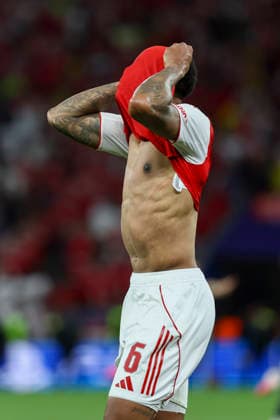 Paris Saint-Germain v Arsenal, UEFA Champions League Arsenal defender Gabriel (6) reacts to missed penalty during the Paris Saint-Germain v Arsenal UEFA Champions League Final match at the Puskas Arena, Budapest, Hungary on 30 May 2026 Credit: Ian Stephen Every Second Media Editorial use only. All images are copyright Every Second Media Limited. No images may be reproduced without prior permission. Copyright: xIMAGO EveryxSecondxMediax ESM-2017-0094 IanxStephenx xEveryxSecondxMediax