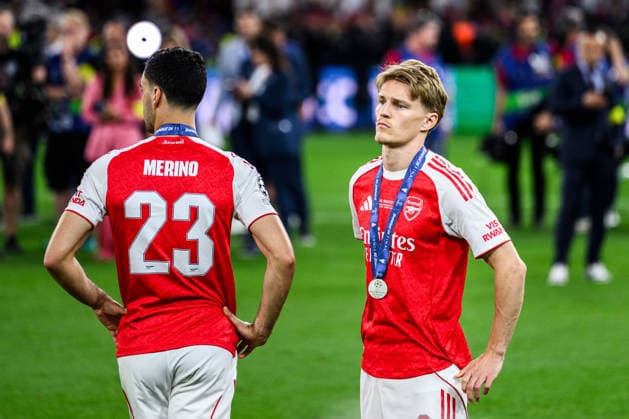 260530 Martin odegaard of Arsenal looks dejected after the UEFA Champions League final match between Paris Saint Germain and Arsenal on May 30, 2026 in Budapest Photo Maxim Thore BILDBYRAN kod MT MT1056 fotboll football soccer fotball uefa champions league champions league paris saint germain arsenal bbeng depp  Copyright: MAXIMxTHORE BB260530MT252