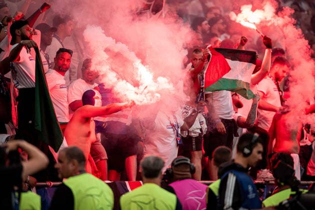 2026.05.30 Budapeszt Paris Saint Germain - Arsenal UEFA Final Ligi Mistrzow PSG ArsenaÅ‚ N z PSG kibice race fans Foto Mateusz Porzucek PressFocus 2026.05.30 Budapeszt Paris Saint Germain - Arsenal UEFA Champions League Final, Budapest, Puskas Arena PSG kibice race fans Credit: Mateusz Porzucek PressFocus NEWSPIX.PL --- newspix.pl POLAND OUT! 