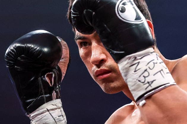 RUSSIA, YEKATERINBURG - MAY 31, 2026: Russia s Dmitry Bivol fights against Germany s Michael Eifert in their main event bout over the IBF and WBA World Light Heavyweight Champion titles as part of an RCC Boxing event at the UGMK Arena RCC Boxing Event In Yekaterinburg, Russia  - ZUMAt113 20260531_zaa_t113_002 Copyright: xDonatxSorokinx