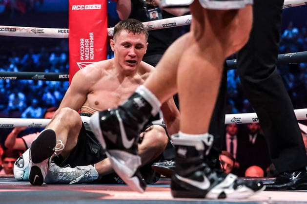 RUSSIA, YEKATERINBURG - MAY 31, 2026: Germany s Michael Eifert fights against Russia s Dmitry Bivol in their main event bout over the IBF and WBA World Light Heavyweight Champion titles as part of an RCC Boxing event at the UGMK Arena RCC Boxing Event In Yekaterinburg, Russia  - ZUMAt113 20260531_zaa_t113_005 Copyright: xDonatxSorokinx