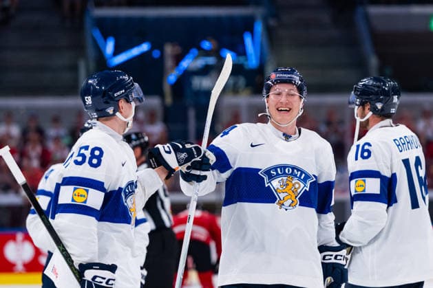 ZURICH, SWITZERLAND - MAY 30: Aatu Raety (Finland, 34) checks with Urho Vaakanainen (Finland, 58) during the Half Finals - Match 62 between Canada and Finland at the IIHF Ice hockey, Eishockey World Championship, WM, Weltmeisterschaft 2026, Swiss Life Arena on May 30, 2026 in Zurich, Switzerland. Zurich Switzerland Copyright: xTimoxSteinx
