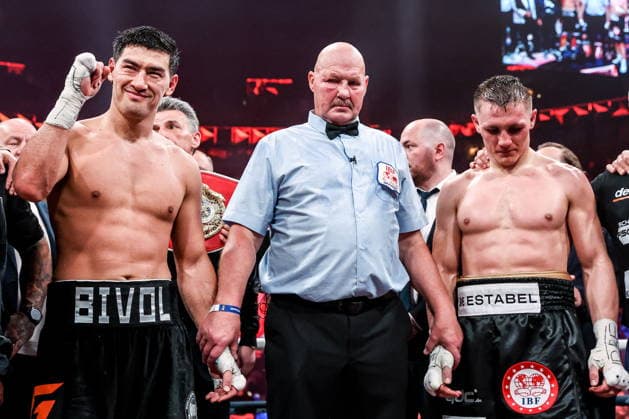 RUSSIA, YEKATERINBURG - MAY 31, 2026: Russia s Dmitry Bivol (L) wins his main event bout against Germany s Michael Eifert over the IBF and WBA World Light Heavyweight Champion titles as part of an RCC Boxing event at the UGMK Arena RCC Boxing Event In Yekaterinburg, Russia  - ZUMAt113 20260531_zaa_t113_023 Copyright: xDonatxSorokinx