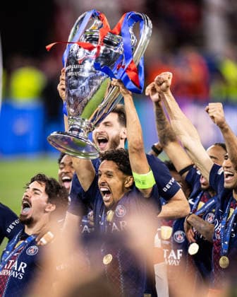 BUDAPEST, HUNGARY - MAY 30: Marquinhos of Paris Saint-Germain celebrates with the Champions League trophy after winning the UEFA Champions League Final 2026 match between Paris Saint-Germain and Arsenal FC at Puskas Arena on May 30, 2026 in Budapest, Hungary (Photo by Ricardo Nogueira Sports Press Photo SPP)  Copyright: xSportsxPressxPhotox Sportspressphoto_SPR157402