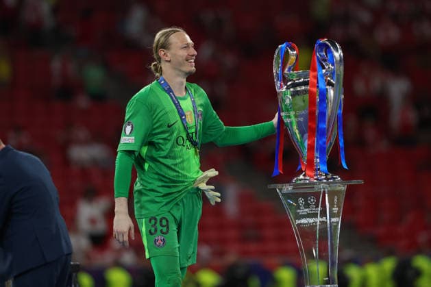 30 05 2026, xzstx, Football UEFA Champions League Final 2026, Paris St Germain FC Arsenal London v l Matvey Safonov Paris, 39 Celebrating the victory, cheering after the end of the match DFL DFB REGULATIONS PROHIBIT ANY USE OF PHOTOGRAPHS as IMAGE SEQUENCES and or QUASI VIDEO Budapest