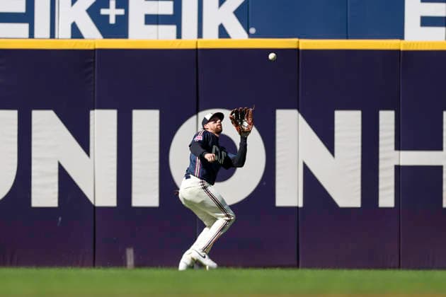 May 30, 2026: Cleveland Guardians center fielder Daniel Schneemann (10) catches a fly ball during the second inning of the Major League Baseball game between the Boston Red Sox and Cleveland Guardians at Progressive Field in Cleveland, Ohio. CSM Cleveland United States of America - ZUMAc04_ 20260530_zma_c04_022 Copyright: xBrianxFisherx