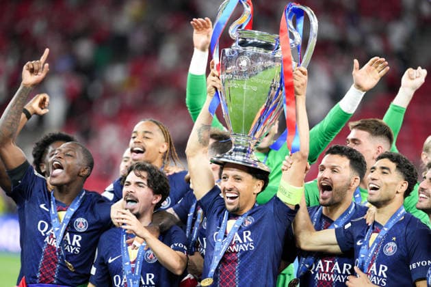BUDAPEST, HUNGARY - 30 MAY 2026: Captain Marquinhos of Paris Saint-Germain F.C. lifts the trophy after winning the 2026 UEFA Champions League Final match between Paris Saint-Germain F.C. and Arsenal F.C. at Puskas Arena on May 30, 2026 in Budapest, Hungary.  Copyright: xAlexandraxFechetex xSPPx Sportspressphoto_SPR157529