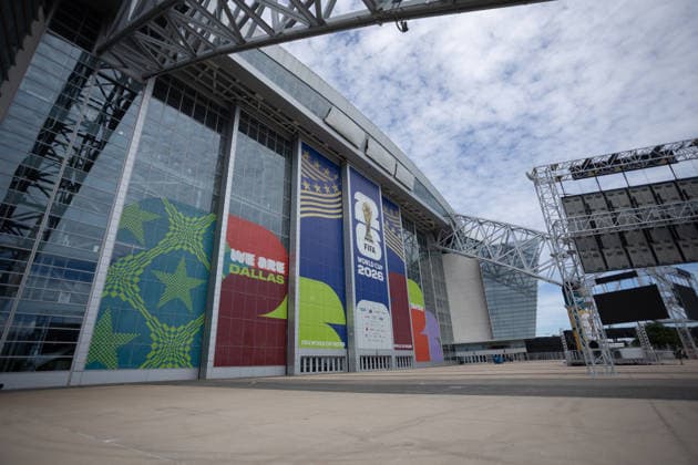May 30, 2026, Arlington, Texas, USA: Signage on the exterior of AT&T Stadium is covered for the 2026 FIFA World Cup, WM, Weltmeisterschaft, Fussball in Arlington, Texas. AT&T Stadium will be known as Dallas Stadium during the 2026 FIFA World Cup. Arlington USA - ZUMAh193 20260530_zsp_h193_012 Copyright: xDanielxMcGregor-Huyerx