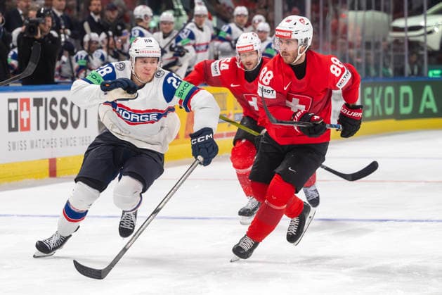 BRANDSEGG NYGARD Michael, NOR, re Christoph Bertschy, SUI, Switzerland Norway, semi-final, Ice Hockey World Championship, Zurich 30 05 2026