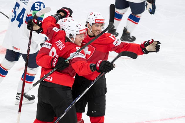 Simon Knak, re Ken Jäger, SUI, cheering, Switzerland Norway, semi-final, Ice Hockey World Championship, Zurich 30 05 2026