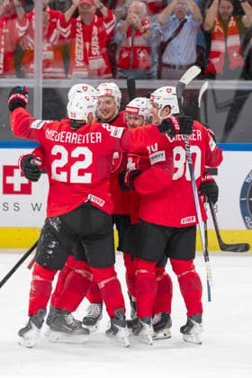 From left to right Nino Niederreiter, Dean Kukan, Christoph Bertschy, Nicolas Baechler, SUI, cheering at 1 0, Switzerland Norway, semi-final, Ice Hockey World Championship, Zurich 30 05 2026