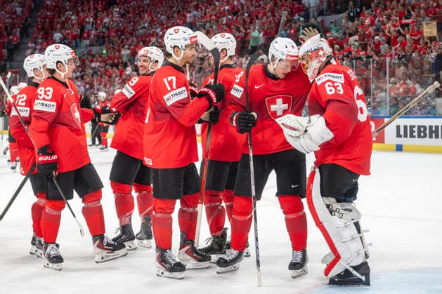 From left to right Theo Rochette, Damien Riat, Ken Jäger, Simon Knak, goalkeeper Leonardo Genoni, SUI, Switzerland Norway, semi-final, Ice Hockey World Championship, Zurich 30 05 2026