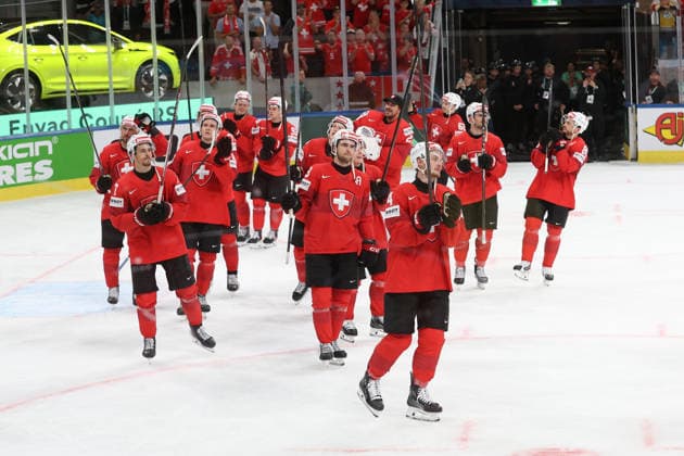 30 05 2026 Swiss Life Arena Zurich , SWITZERLAND, Mens ice hockey IIHF World Championship Zurich 2026 semi-final SUI NOR Final cheer with Ken Jaeger, Nico Hischier and Dean Kukan SUI among others