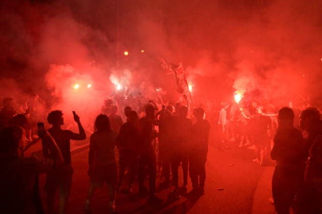 Paris Saint-Germain supporters celebrate their team s championship title in Paris PARIS, FRANCE - MAY 30: Paris Saint-Germain (PSG) supporters gather to celebrate their team s UEFA Champions League title as police officers intervene during the celebrations in Paris, France, on May 30, 2026. Mohamad Salaheldin Abdelg Alsayed Anadolu Paris France. Editorial use only. Please get in touch for any other usage.  Copyright: x2026xAnadoluxMohamadxSalaheldinxAbdelgxAlsayedx