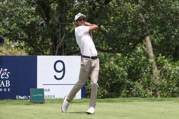 FORT WORTH, TX - MAY 30: Ricky Castillo (USA) hits from the 9th tee during the third round of the Charles Schwab Challenge on May 30, 2026 at Colonial Country Club in Fort Worth, TX. (Photo by George Walker Icon Sportswire) GOLF: MAY 30 PGA, Golf Herren Charles Schwab Challenge EDITORIAL USE ONLY Icon26053036