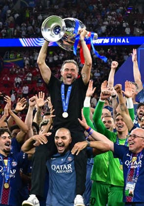 Luis Enrique - Le PSG remporte la Ligue Des Champions 2026, pour la seconde fois d affilée face à Arsenal au stade Ferenc-Puskas à Budapest le 30 mai 2026. Christian Liewig Bestimage PSG wins the Champions League 2026, for the second time in a row against Arsenal at the Ferenc Puskas Stadium in Budapest on May 30, 2026. Budapest Hongrie  Copyright: xChristianxLiewigx xBestimagexChristianxLiewigx xBestimagex