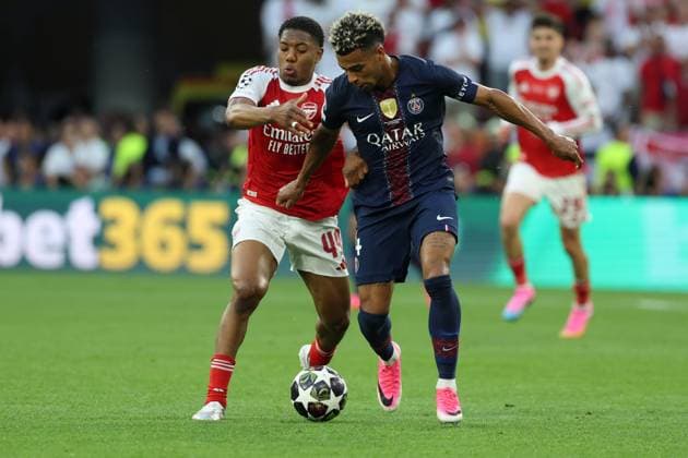 30.05.2026 - SOCCER - 2025-2026 UEFA Champions League final , Paris vs Arsenal Myles Lewis-Skelly (Arsenal) and Desire Doue (Paris Saint-Germain) in duel Budapest Puskas Arena ,Budapest Puskas Arena Hungary