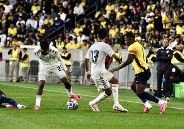 RECORD DATE NOT STATED Ecuador vs Saudi Arabia Friendlies Ahead of FIFA 2026 World Cup. (SPO) Ecuador vs Saudi Arabia Friendlies Ahead of FIFA 2026 World Cup. May 30, 2026, Harrison, New Jersey, USA: Angulo Nilson 20 of Ecuador and Bu Washl Nawaf 13 of Saudi Arabia during friendly soccer match between Ecuador and Saudi Arabia ahead of FIFA 2026 World Cup at Sports illustrated stadium in Harrison, New Jersey. Credit: Niyi Fote Thenews2(Foto: Niyi Fote Thenews2 imago images) SPO  Copyright: xNiyixFotex