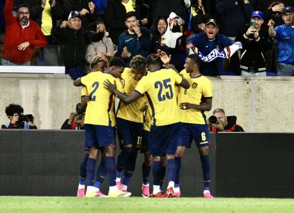 RECORD DATE NOT STATED Ecuador vs Saudi Arabia Friendlies Ahead of FIFA 2026 World Cup. (SPO) Ecuador vs Saudi Arabia Friendlies Ahead of FIFA 2026 World Cup. May 30, 2026, Harrison, New Jersey, USA: Anthony Valencia 8 of Ecuador scored and celebrates with teammates during friendly soccer match between Ecuador and Saudi Arabia ahead of FIFA 2026 World Cup at Sports illustrated stadium in Harrison, New Jersey. Credit: Niyi Fote Thenews2(Foto: Niyi Fote Thenews2 imago images) SPO  Copyright: xNiyixFotex
