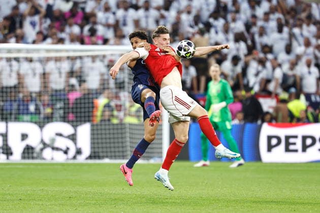 (L-R) Marquinhos (PSG), Viktor Gyokeres (Arsenal), MAY 30, 2026 - Football Soccer : UEFA Champions League final match between Paris Saint-Germain - Arsenal FC at the Puskas Arena in Budapest, Hungary. Noxthirdxpartyxsales  aflo_332569680