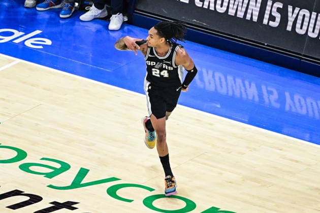 NBA, Basketball Herren, USA West Conference Finals Game 7 - San Antonio Spurs at Oklahoma City Thunder San Antonio Spurs guard forward Devin Vassell gestures during game 7 of the NBA West Conference Finals between Oklahoma City Thunder and San Antonio Spurs in Oklahoma City, Oklahoma, USA, 30 May 2026. Oklahoma City United States  Copyright: xGERALDxLEONGx
