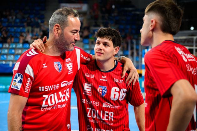Bietigheim HBL 25 26 SG BBM Bietigheim VfL Potsdam Coach Iker Romero Bietigheim , Max Prantner Bietigheim Bietigheim Bissingen Egetrans Arena Baden Württemberg Germany