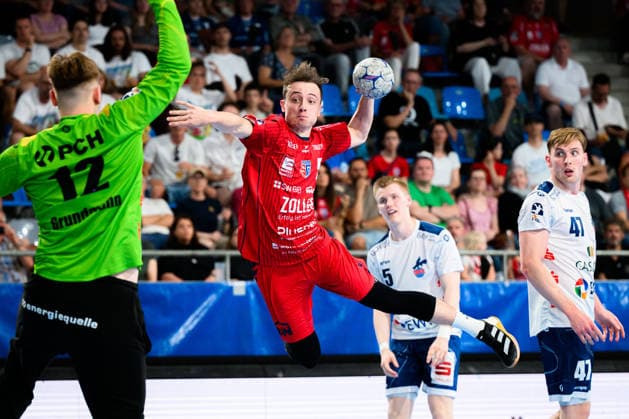Bietigheim HBL 25 26 SG BBM Bietigheim VfL Potsdam f li Goalkeeper Maximilian Grundmann Potsdam , Nico Bacani Bietigheim Bietigheim Bissingen Egetrans Arena Baden Württemberg Germany