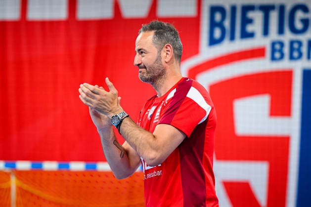 Bietigheim HBL 25 26 SG BBM Bietigheim VfL Potsdam Coach Iker Romero Bietigheim Bietigheim Bissingen Egetrans Arena Baden Württemberg Germany