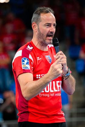 Bietigheim HBL 25 26 SG BBM Bietigheim VfL Potsdam Coach Iker Romero Bietigheim Bietigheim Bissingen Egetrans Arena Baden Württemberg Germany