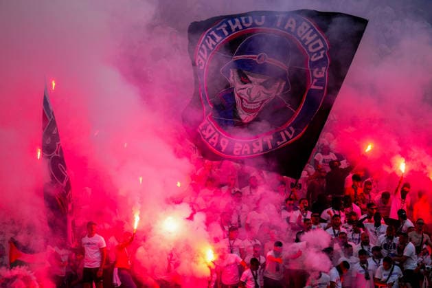HUN: Paris Saint-Germain FC - Arsenal FC. UEFA Champions League™s Final. Paris Saint-Germain FC fans with bengals during the UEFA Champions League™s Final match between Paris Saint-Germain FC and Arsenal FC played at Ferenc Puskas Arena Stadium on May 30, 2026 in Budapest, Hungary. kpng Copyright: xBaguxBlancox xPRESSINPHOTOx PS_260530_PSG_ARS_542