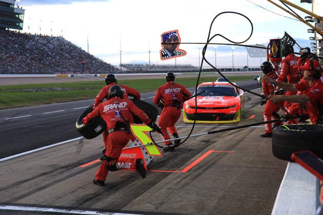 NASHVILLE, TN - MAY 30: Justin Allgaier ( 7 JR Motorsports BRANDT Precision Build Trademark Fertilizer Chevrolet) stops in his pit stall for service during the running of the NASCAR, Motorsport, USA O Reilly Auto Parts Sports Illustrated Resorts 250 on May 30, 2026 at Nashville Superspeedway in Lebanon, TN. (Photo by Jeff Robinson Icon Sportswire) AUTO: MAY 30 NASCAR O™Reilly Auto Parts Series Sports Illustrated Resorts 250 EDITORIAL USE ONLY Icon26053016590250