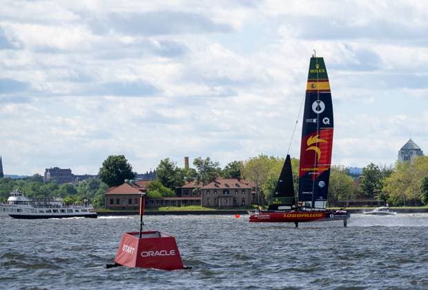 RECORD DATE NOT STATED Mubadala New York SailGP Kicks Off as Spain Takes Early Lead on Opening Day (SPO) Mubadala New York SailGP Kicks Off as Spain Takes Early Lead on Opening Day. May 30,2026, Governors Island, New York, USA: Team Spain competes during the opening day of the Mubadala New York Sail Grand Prix on the Hudson River on Saturday. Jorge Estrellado Thenews2(Foto: Jorge Estrellado Thenews2 imago images) SPO  Copyright: xJorgexEstrelladox