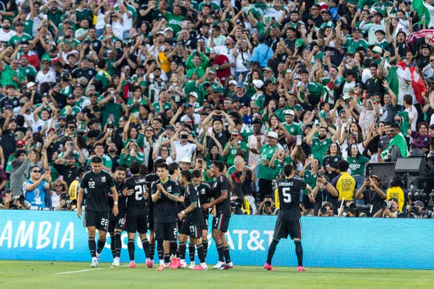 May 30, 2026, Pasadena, California, USA: MexicoÃ¢â‚¬â ¢s p layers celebrate after Mexico s Johan Vasquez (5) scoring against Australia during a MexTour Sendoff Match at Rose Bowl on Saturday, May 30, 2026 in Pasadena, Calif. MexTour Sendoff Match: Mexico Vs Australia  - ZUMAc68_ 20260530_zaf_c68_017 Copyright: xRingoxChiux