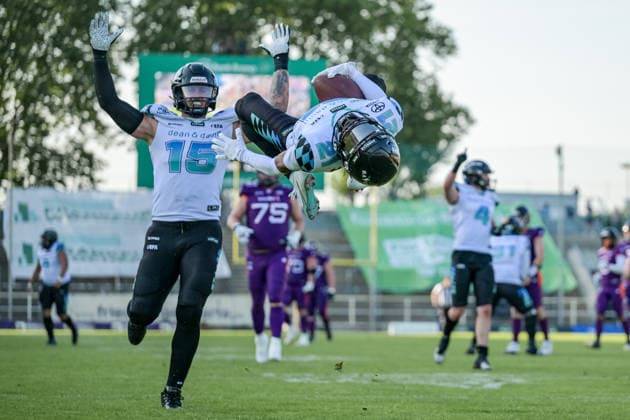 Bijon Harris (Munich Ravens, 21) celebrates touchdown with a salto, Frankfurt Galaxy vs Munich Ravens, American Football, European Football Alliance, Week 3, 2026, 30.05.2026, Frankfurt PSD Bank Arena Germany Copyright: xFootxBowlxPressexFotoxAgentur JUx