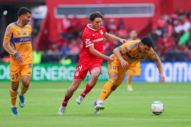 CONCACAF CHAMPIONS CUP 2026 CONCACAF CHAMPIONS CUP 2026 TOLUCA VS TIGRES UANL 30052026 TOLUCA, ESTADO DE MEXICO Action photo of Marcel Ruiz L of Diablos Rojos del Toluca and Cesar Araujo R of Tigres UANL, during title game of the CONCACAF Champions Cup 2026 at the Estadio Nemesio Diez of Toluca, Estado de Mexico, Mexico Action photo of Marcel Ruiz I of Diablos Rojos del Toluca and Cesar Araujo D of Tigres UANL, during title game of the CONCACAF Champions Cup 2026 at the Estadio Nemesio Diez of Toluca, Estado de Mexico, Mexico against Tigres UANL Photo by IMAGENSHOP AGENCIA FOTOGRAFICA TOLUCA ESTADO DE MEXICO MEXICO Copyright: xIMAGENSHOPxAGENCIAxFOTOGRAFICAx