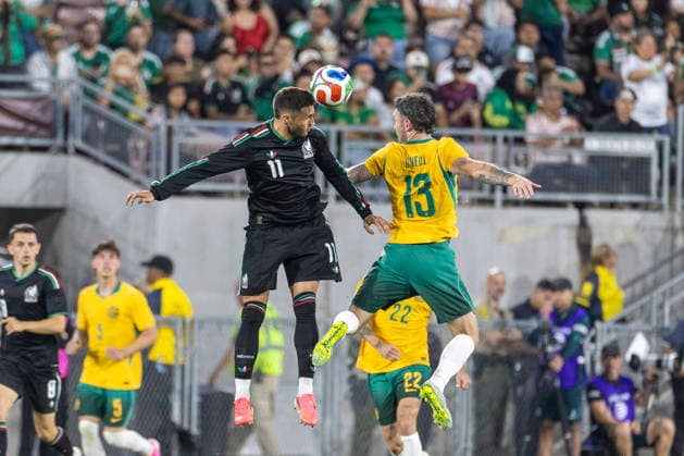 May 30, 2026, Pasadena, California, USA: MexicoÃ¢â‚¬â ¢s Santiago Gimenez (11) and Australia s Aiden O Neill (13) vie for the ball during a MexTour Sendoff Match at Rose Bowl on Saturday, May 30, 2026 in Pasadena, Calif. MexTour Sendoff Match: Mexico 1:0 Australia  - ZUMAc68_ 20260530_zaf_c68_030 Copyright: xRingoxChiux