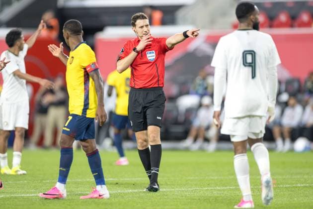 Ecuador and Saudi Arabia in an International Friendly, Länderspiel, Nationalmannschaft match in the United States. Referee Pierre-Luc Lauziere (Canada) during the match between Ecuador and Saudi Arabia in an international friendly at Sports Illustrated Stadium in the city of Harrison, New Jersey, United States, on Saturday, May 30, 2026. HARRISON Sports Illustrated Stadium NJ UNITED STATES Copyright: xWilliamxVolcovx