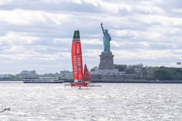 RECORD DATE NOT STATED 2026 Rolex SailGP Championship Mubadala New York Sail Grand Prix (NEW) 2026 Rolex SailGP Championship Mubadala New York Sail Grand Prix. May 30, 2026, New York, New York, USA: Team Emirates GBR SailGP boat makes a practice laps during Day 1 of the Mubadala New York Sail Grand Prix at New York Harbor on May 30, 2026 in New York City. (Credit: M10s TheNews2)(Foto: M10S Thenews2 imago images) SPO  Copyright: xM10sx