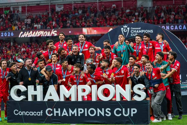 CONCACAF CHAMPIONS CUP 2026 CONCACAF CHAMPIONS CUP 2026 TOLUCA VS TIGRES UANL 30052026 TOLUCA, ESTADO DE MEXICO Action photo of players of Diablos Rojos del Toluca, celebrating with the champions trophy during title game of the CONCACAF Champions Cup 2026 against Tigres UANL, at the Estadio Nemesio Diez of Toluca, Estado de Mexico, Mexico Action photo of Diablos Rojos del Toluca players, celebrating with the champions trophy during title game of the CONCACAF Champions Cup 2026 against Tigres UANL, at the Estadio Nemesio Diez of Toluca, Estado de Mexico, Mexico Photo by IMAGENSHOP AGENCIA FOTOGRAFICA TOLUCA ESTADO DE MEXICO MEXICO Copyright: xIMAGENSHOPxAGENCIAxFOTOGRAFICAx