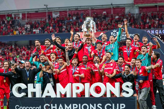 CONCACAF CHAMPIONS CUP 2026 CONCACAF CHAMPIONS CUP 2026 TOLUCA VS TIGRES UANL 30052026 TOLUCA, ESTADO DE MEXICO Action photo of players of Diablos Rojos del Toluca, celebrating with the champions trophy during title game of the CONCACAF Champions Cup 2026 against Tigres UANL, at the Estadio Nemesio Diez of Toluca, Estado de Mexico, Mexico Action photo of Diablos Rojos del Toluca players, celebrating with the champions trophy during title game of the CONCACAF Champions Cup 2026 against Tigres UANL, at the Estadio Nemesio Diez of Toluca, Estado de Mexico, Mexico Photo by IMAGENSHOP AGENCIA FOTOGRAFICA TOLUCA ESTADO DE MEXICO MEXICO Copyright: xIMAGENSHOPxAGENCIAxFOTOGRAFICAx