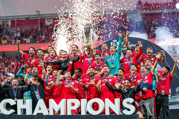 CONCACAF CHAMPIONS CUP 2026 CONCACAF CHAMPIONS CUP 2026 TOLUCA VS TIGRES UANL 30052026 TOLUCA, ESTADO DE MEXICO Action photo of players of Diablos Rojos del Toluca, celebrating with the champions trophy during title game of the CONCACAF Champions Cup 2026 against Tigres UANL, at the Estadio Nemesio Diez of Toluca, Estado de Mexico, Mexico Action photo of Diablos Rojos del Toluca players, celebrating with the champions trophy during title game of the CONCACAF Champions Cup 2026 against Tigres UANL, at the Estadio Nemesio Diez of Toluca, Estado de Mexico, Mexico Photo by IMAGENSHOP AGENCIA FOTOGRAFICA TOLUCA ESTADO DE MEXICO MEXICO Copyright: xIMAGENSHOPxAGENCIAxFOTOGRAFICAx