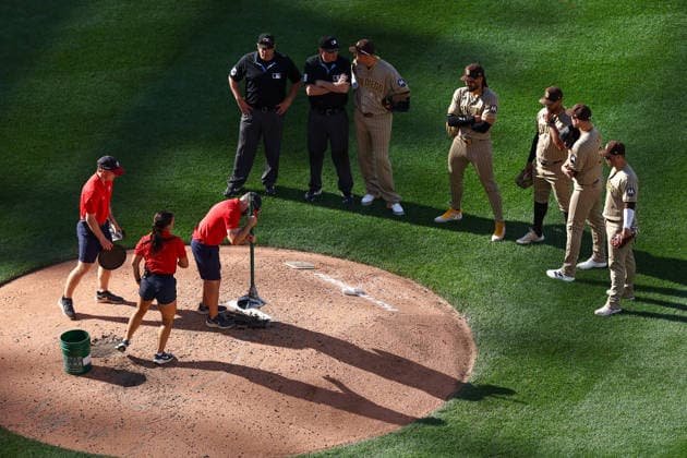 May 30, 2026, Washington D.C, District Of Columbia, United States: Washington, DC; Washington Nationals grounds crew patches the mound as the San Diego Padres infield watches during the Major League Baseball game between the Washington Nationals and the San Diego Padres at Nationals Park on Saturday, May 30, 2026. The Nationals beat the Padres 9-4. Washington D.C United States - ZUMAp258 20260530_znp_p258_020 Copyright: xStevexPrakopex
