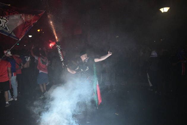 PSG fans clash with police in Paris during UEFA Champions League victory celebrations PARIS, FRANCE - MAY 30: Paris Saint-Germain (PSG) supporters clash with police during celebrations following the team s UEFA Champions League victory in Paris, France on May 30, 2026. While thousands gathered to mark the win, groups of fans engaged in unrest, leading to property damage, fires, and clashes with law enforcement. Mohamad Salaheldin Abdelg Alsayed Anadolu Paris France. Editorial use only. Please get in touch for any other usage.  Copyright: x2026xAnadoluxMohamadxSalaheldinxAbdelgxAlsayedx