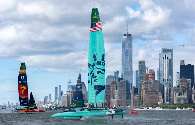 , United States SailGP Team driven by Taylor Canfield and Los Gallos SailGP Team driven by Diego Botin in action by Manhattan skyline on Race Day 1 of the Mubadala New York Sail Grand Prix in New York, USA. Saturday 30 May 2026. Rolex SailGP Championship Event 6 2026 Season. Photo: Simon Bruty for SailGP. Handout image supplied by SailGP New York City United States  Copyright: xSimonxBrutyxforxSailGPx 0857940305st