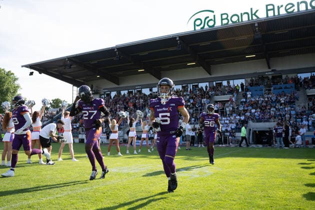 30 05 2026, xhfmx, American Football EFA European Football Alliance, Frankfurt Galaxy Munich Ravens Einlauf Frankfurt Galaxy DFL DFB REGULATIONS PROHIBIT ANY USE OF PHOTOGRAPHS as IMAGE SEQUENCES and or QUASI VIDEO Frankfurt am Main