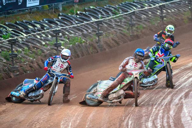 Speedway GP Qualifying Round 3 Jonas Knudsen of Denmark in blue rides alongside Frederik Jacobsen of Denmark in white, with reserve Tom Brennan of Great Britain in red and Mario Hausl of Germany in yellow during the Speedway GP Qualifying Round 3 at Allied Ashfield Stadium in Glasgow, Scotland, on May 30, 2026. Scunthorpe Lincolnshire United Kingdom  Copyright: xMIxNewsx originalFilename:fletcher-speedway260530_np8y6.jpg
