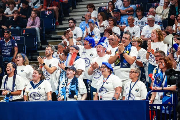 30 05 2026, xIAJx, Handball, EHF European League WINAMAX Finals, 1 semi-final, Montpellier HB THW Kiel, Barclays Arena Fans of Montpellier HB Germany